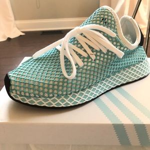 adidas Deerupt Runner Shoes